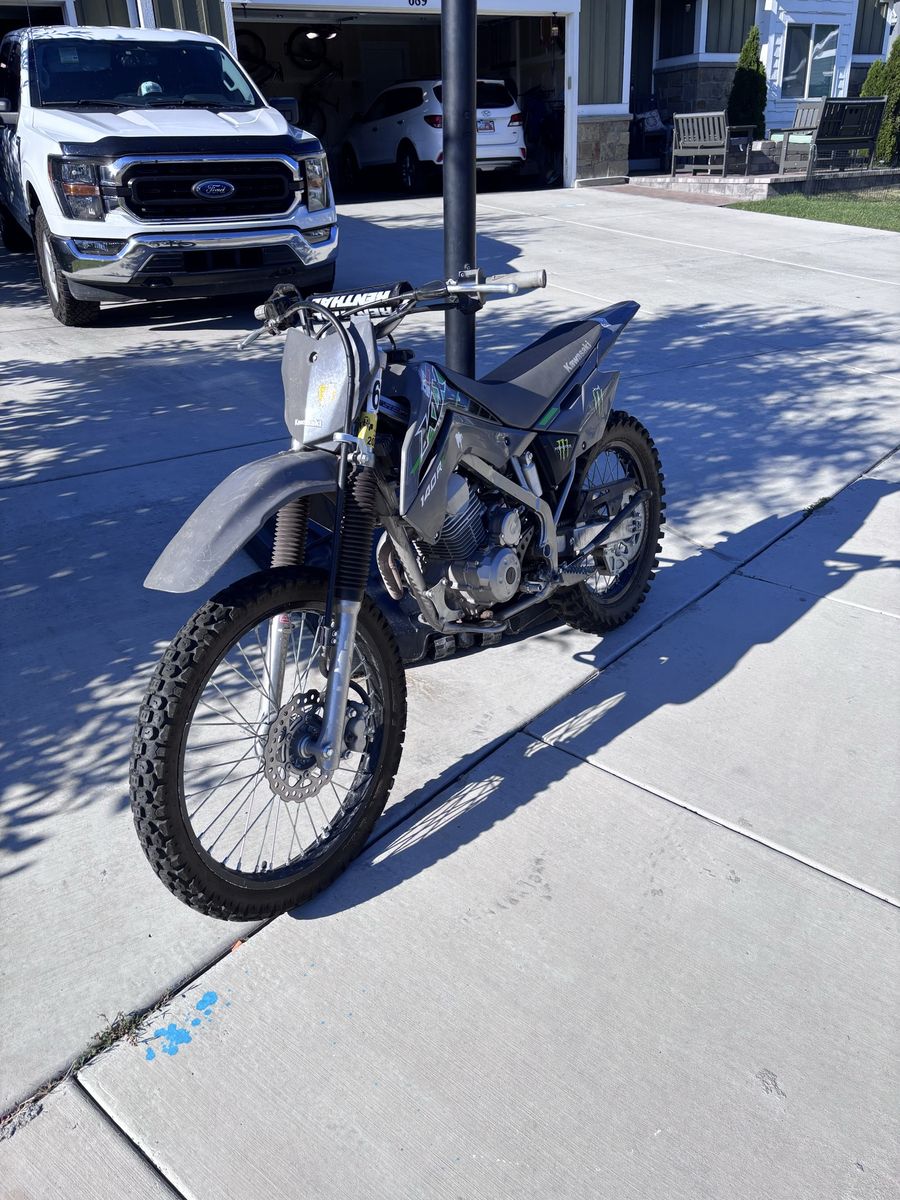 2025 KLX140RF - Low Hours - Clean Title