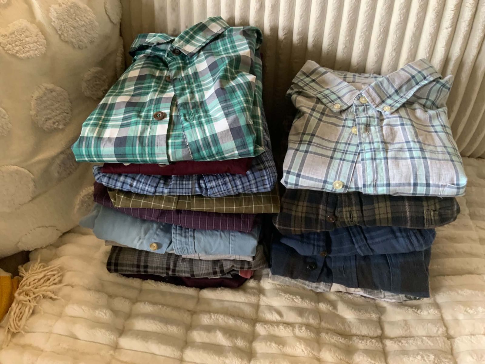 MENS BUTTON DOWN DRESS SHIRTS & FLANNELS. 17 SHIRTS. SIZE 2XL. ALL IN GREAT CONDITION. $200 FOR ALL
