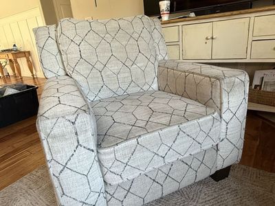 Gray Geometric Pattern Upholstered Armchair Accent Chair