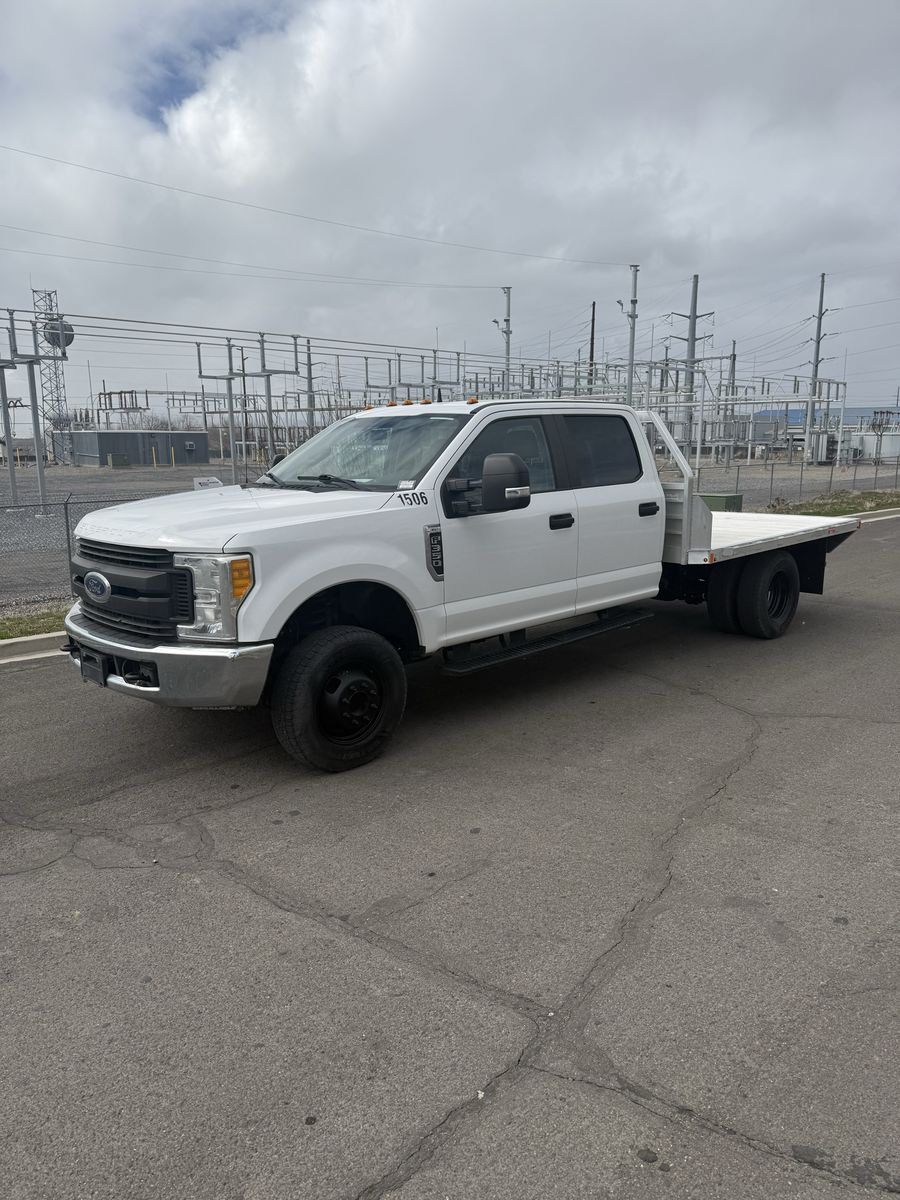 2017 FORD F350 SUPER DUTY XL
