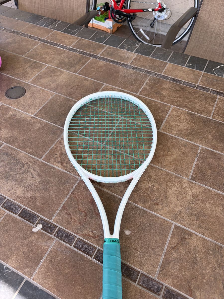 Wilson Shift Tennis Racket