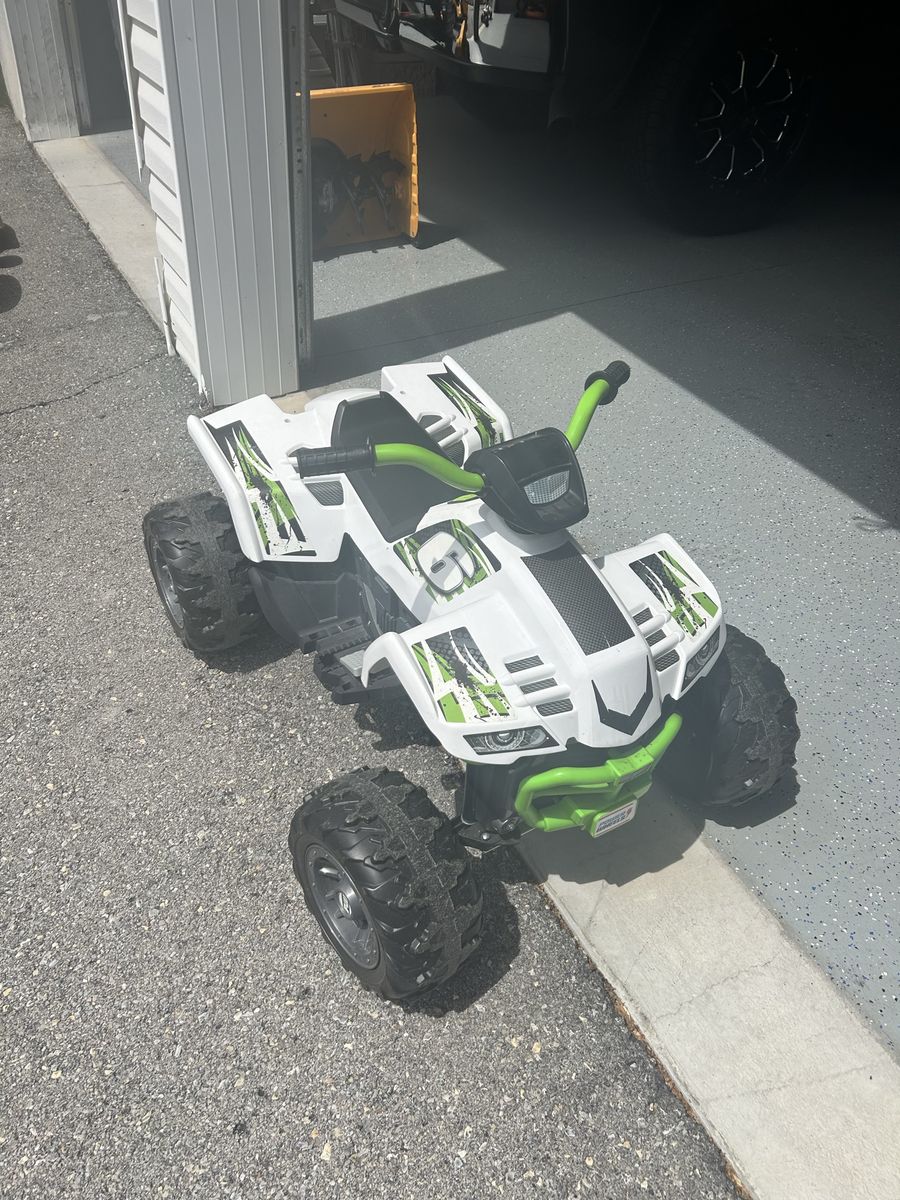 Power wheels quad