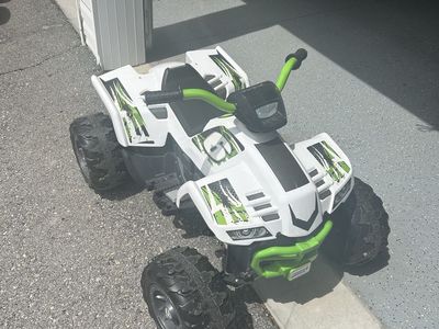 Power wheels quad
