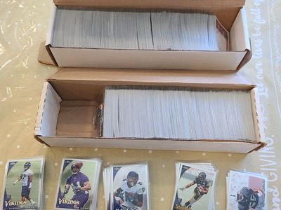 2010 Topps Chrome Football RC lot 750+ RCs