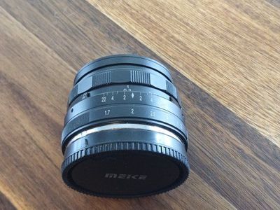 Meike 35mm f/1.7 Multi-Coated Manual Focus Prime Lens 49mm Filter Thread E-mount