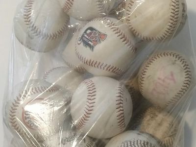 Mixed Lot of 16 Baseballs