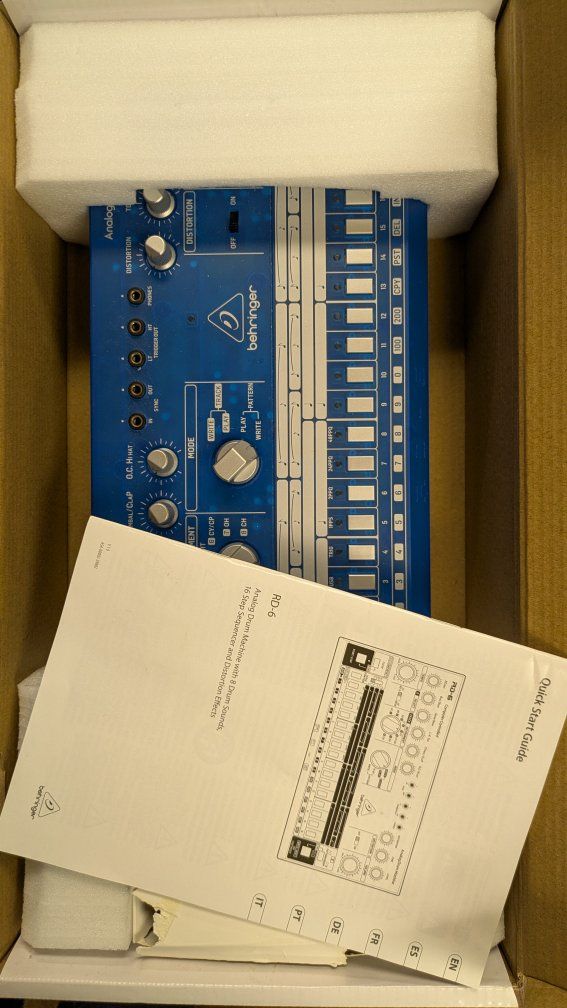 Main image 6
