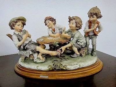 Vintage Giuseppe Armani's "The cheats" Porcelain Figurine Sculpture