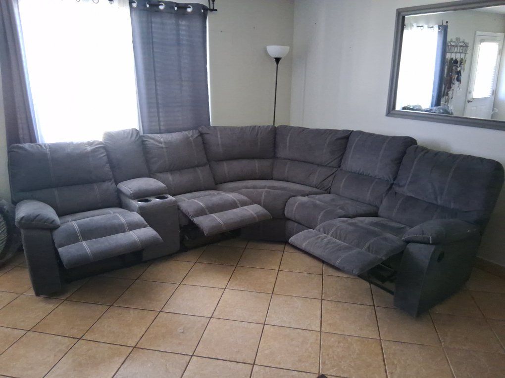 Gray Reclining Sectional Sofa with Cupholders - Used, Great Condition