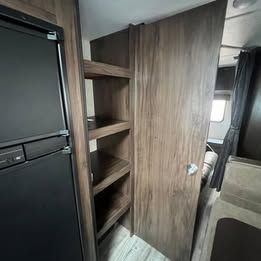 Main image 7