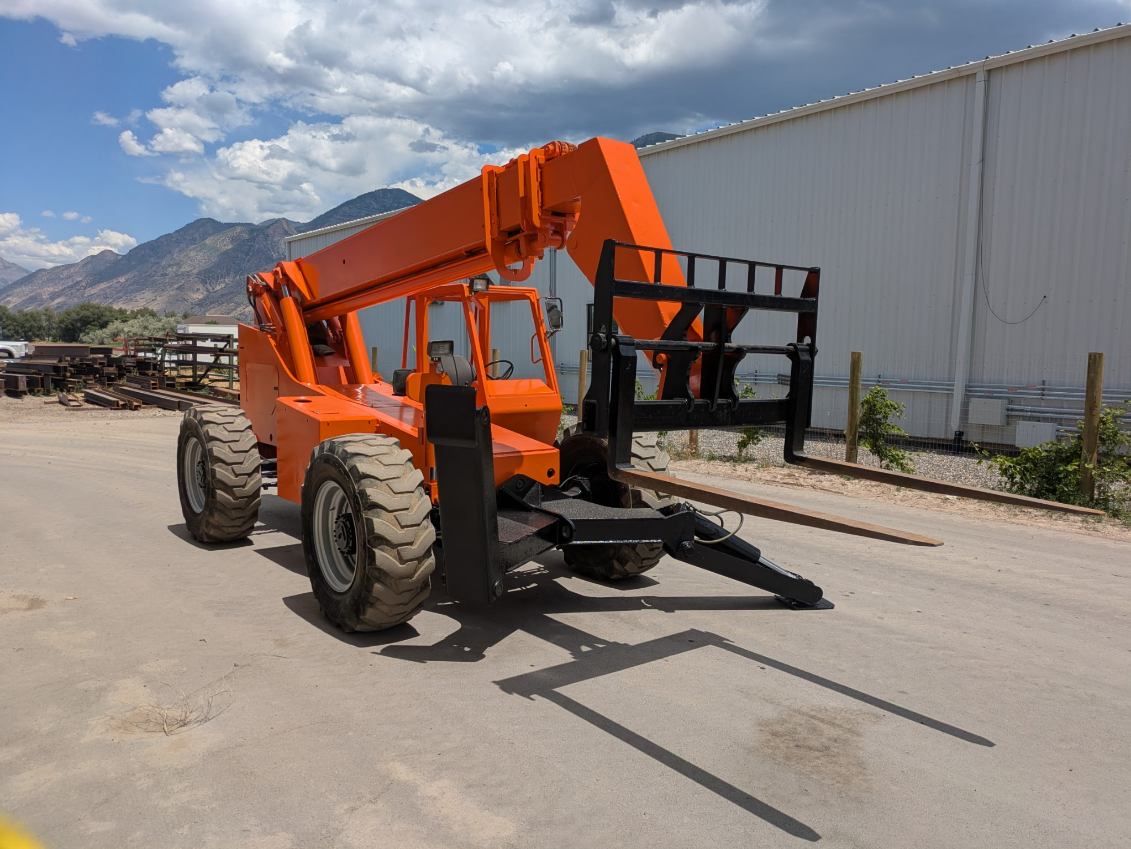 10k Skytrak Telehandler Lift