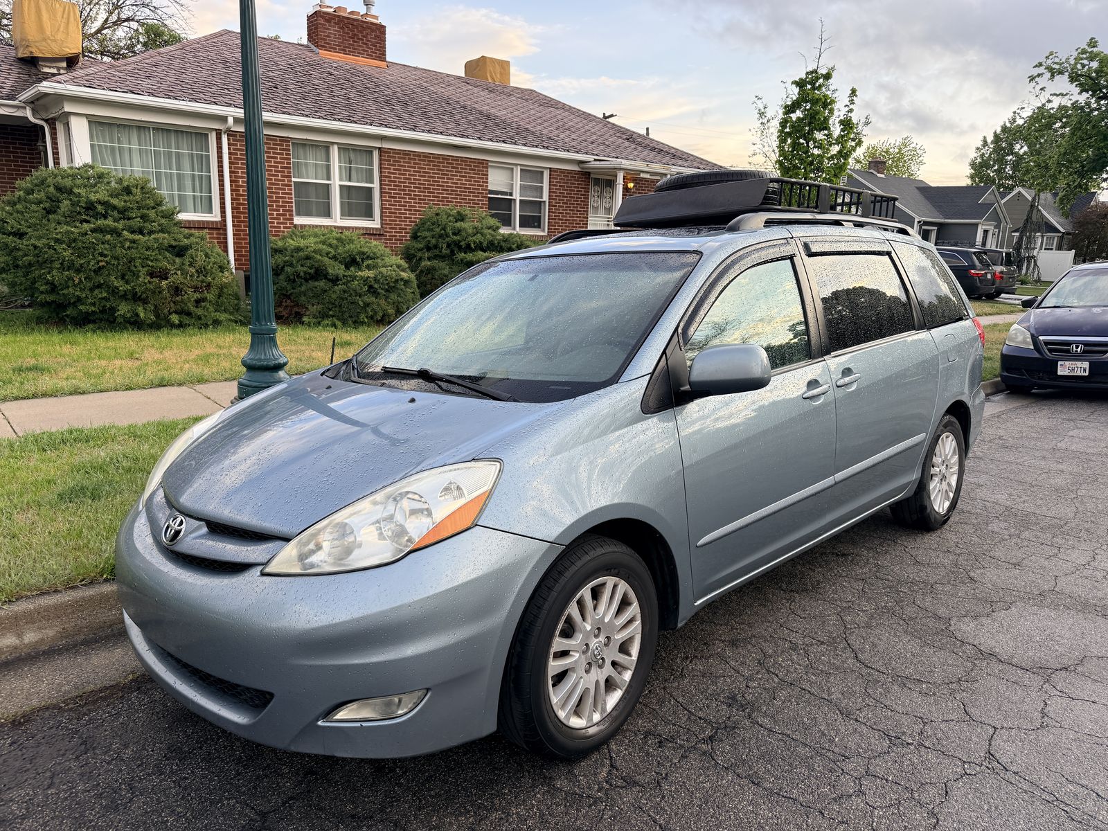 2008 TOYOTA SIENNA XLE