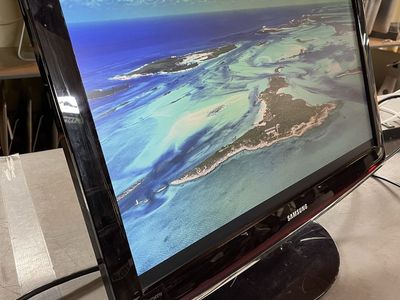 Samsung SyncMaster T260 26" Monitor - HDMI / 1920x