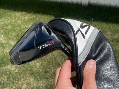 Titleist TSR2 Golf Driver 9.0° with Headcover - Right Handed Club