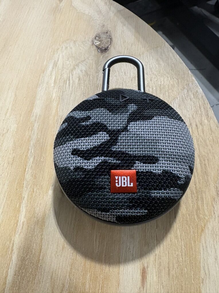 JBL Clip3 Bluetooth Speaker