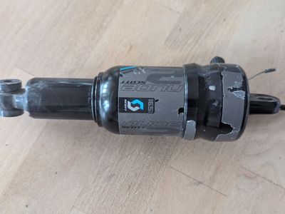 Scott Nude Rear Shock w/ TwinLoc Remote – Holds Air