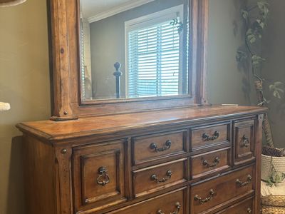 Cal King Bedroom Set