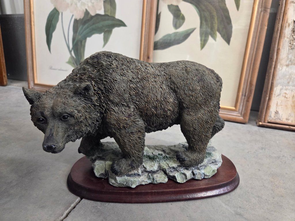 Realistic Grizzly Bear Figurine Statue on Wood Base - Detailed Wildlife Decor