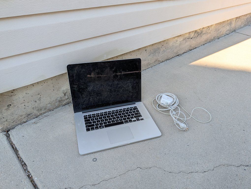 MacBook