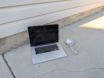 MacBook