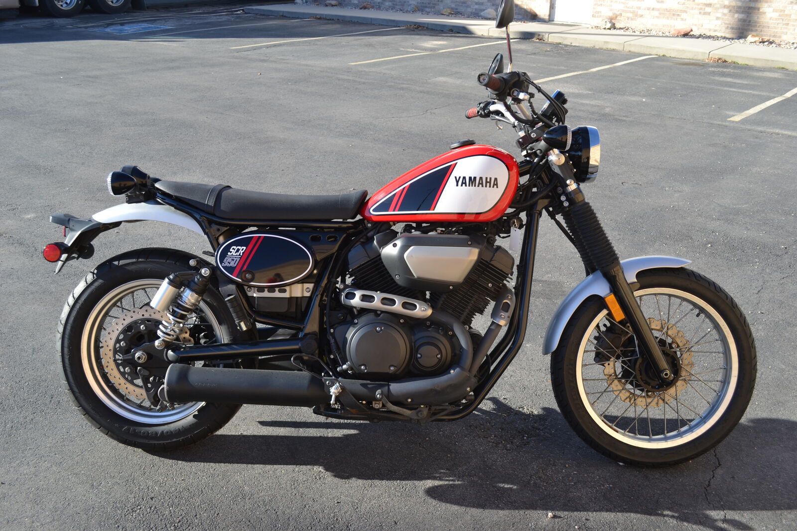 2017 Yamaha SCR 950 - WARRANTY INCLUDED - Cafe Racer - Bolt