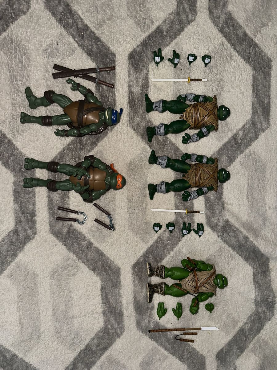 TMNT Teenage Mutant Ninja Turtles Action Figures Lot with Weapons and Accessories