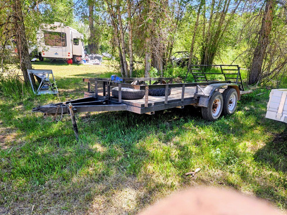 2008 Sundance tilting  car hauler trailerr.14000 lb weight capacity.