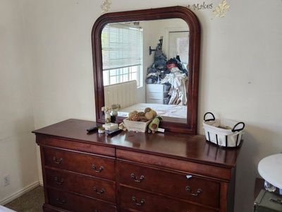 beautiful solid wooden dresser w/ mirror