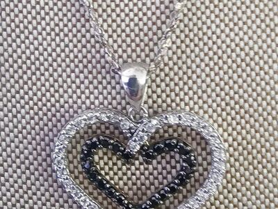 Vntg Sterling Silv LAYERED HEART W/BLACK/WHITE CZ