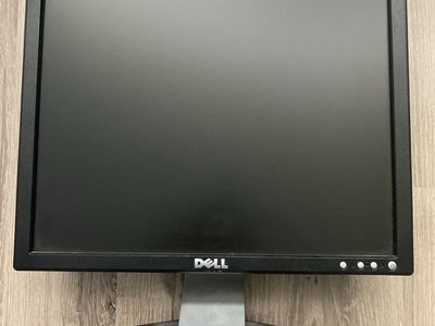 Dell 17" LCD Monitor - Excellent Condition
