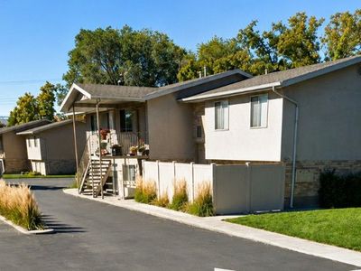Charming 3-Bedroom Apartment in Provo – Available Now!