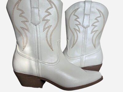 NOBO cowgirl boot