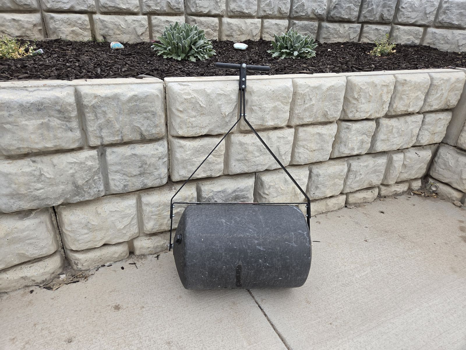 Brinly Poly Lawn Roller - Push/Tow Sod and Turf Water-Fillable Roller