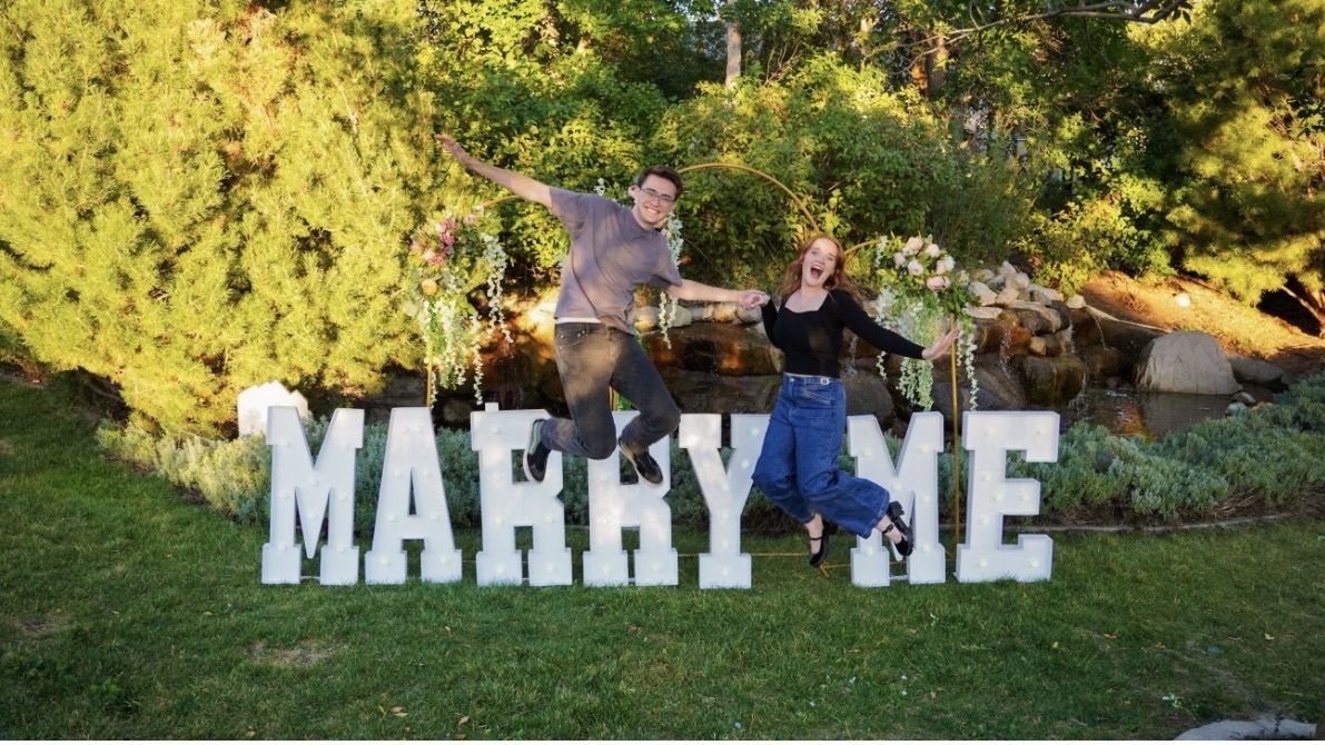 Light Up 'MARRY ME' Letters for Engagement, Wedding Proposal, 18 Lighting Modes