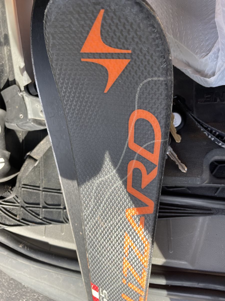 Blizzard Skiis 165 And Head Boots