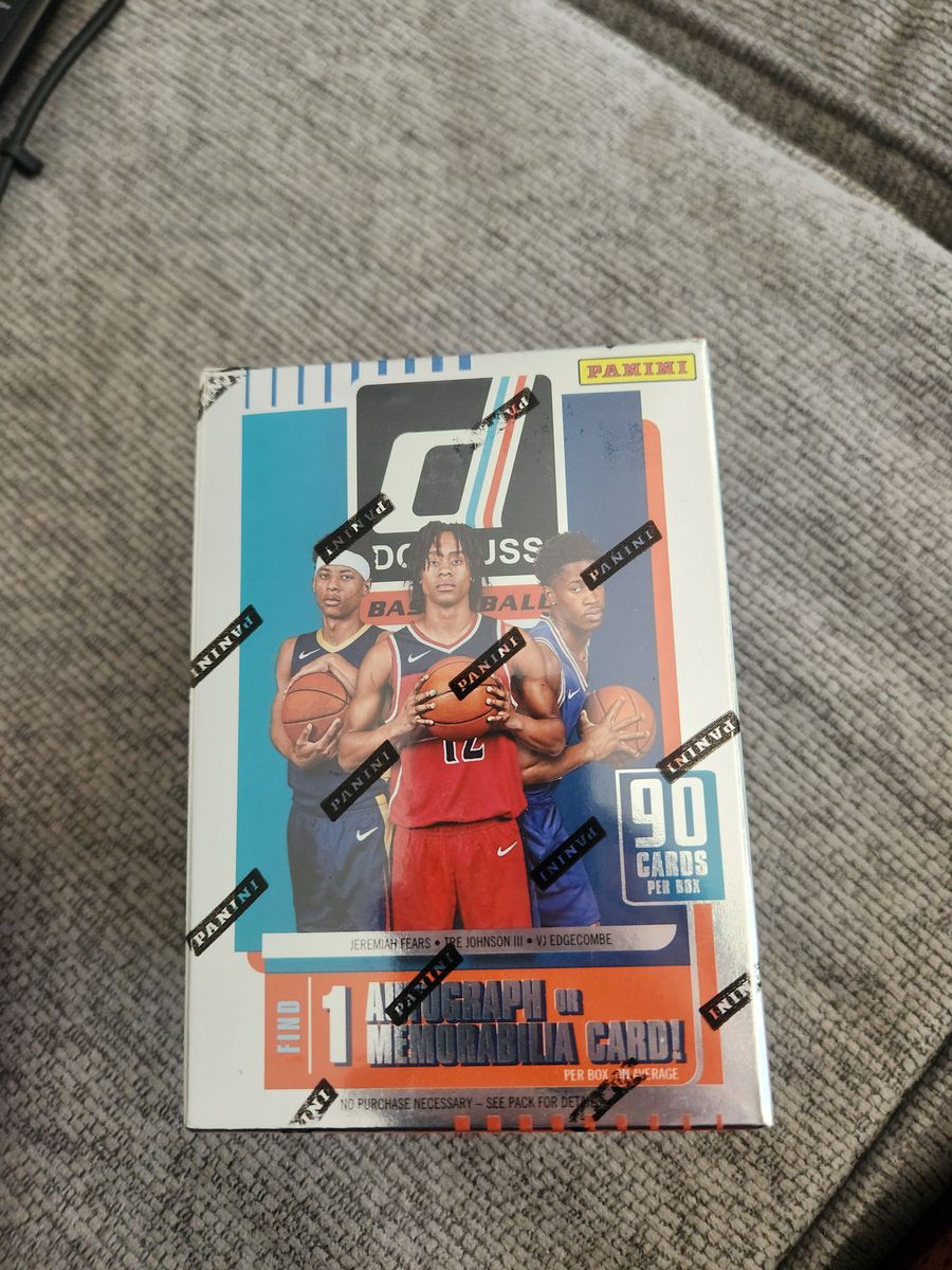 Panini Donruss Basketball 2025-26 Trading Cards Sports Cards Value Blaster Box - 90 Cards, 1 Auto/Memorabilia