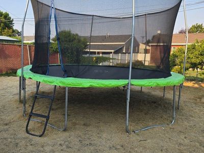 Sportspower Outdoor Trampoline with Safety Enclosure Net and Ladder - Green