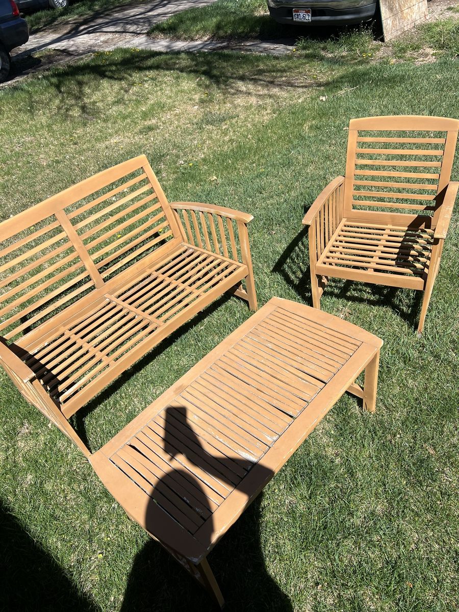 Outdoor Wood Furniture