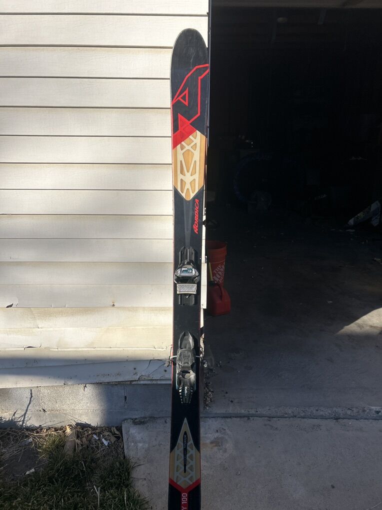 Nordica NRGY 100 Skis (177cm) W/ MG 13ID Bindings