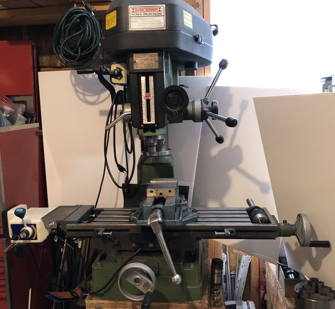 Vertical Mill - Milling Drilling Machine