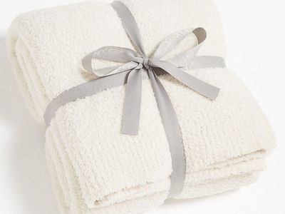 Cozy White Microfiber Throw Blanket - Ultra Soft & Warm