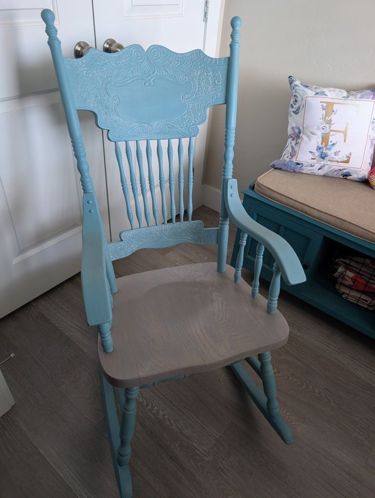 Wood Rocking Chair