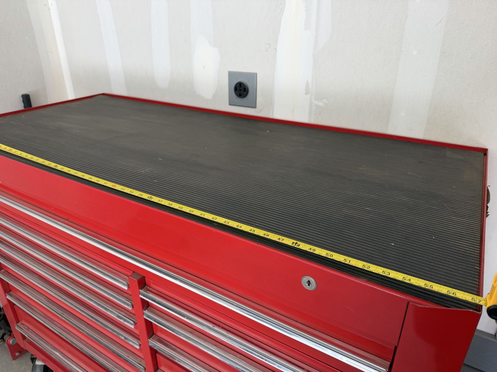 Proto 56" 15-Drawer Rolling Tool Chest with Black Mat Top & Key Lock