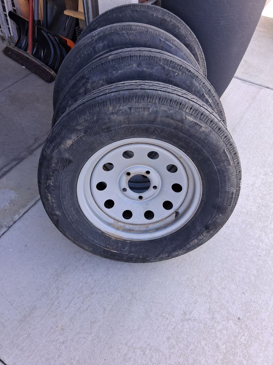 Trailer tires