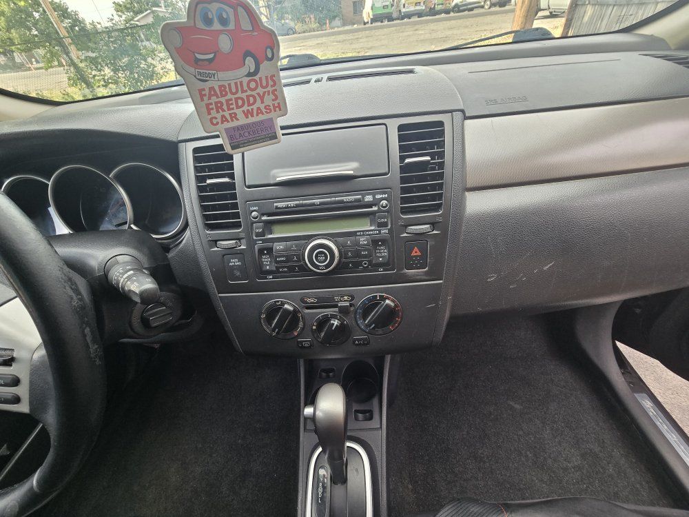 2009 Nissan Versa SL