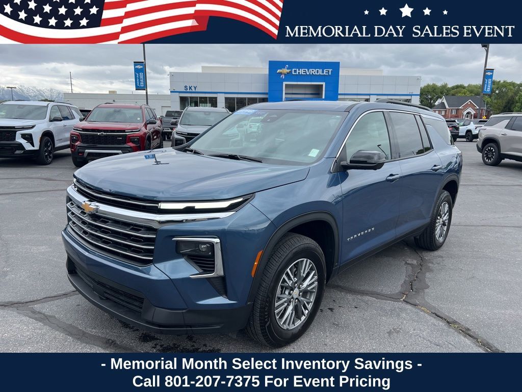 2026 Chevrolet Traverse LT