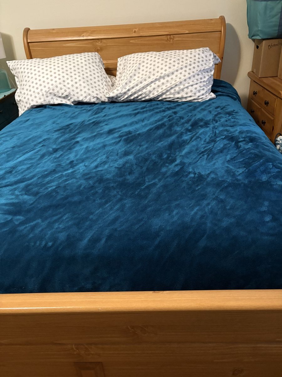 Bedroom set