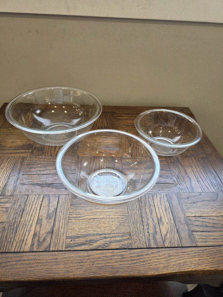 Vintage Clear Glass Nesting Mixing Bowls Set of 3
