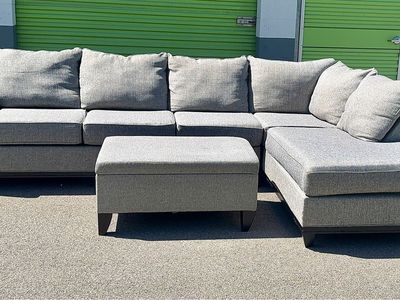 FREE DELIVERY! Gorgeous Grey Sectional