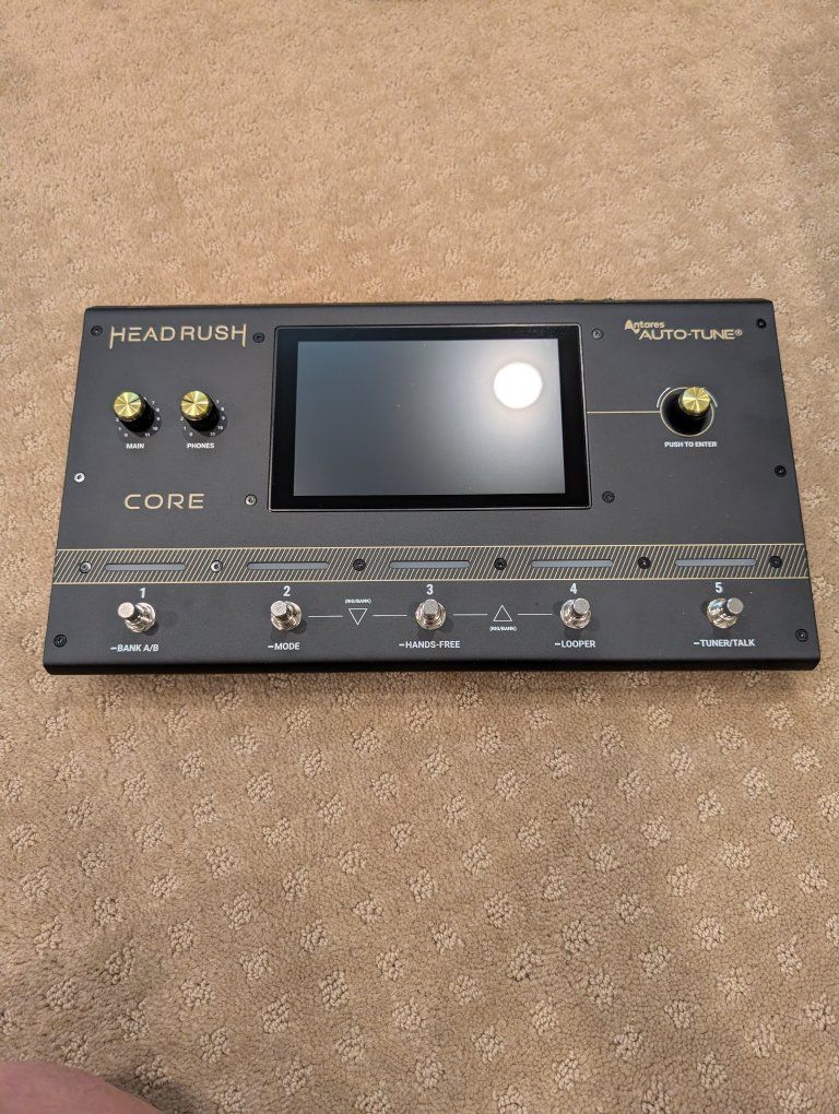 HeadRush Core Guitar Vocal Processor & Looper with Antares Auto-Tune